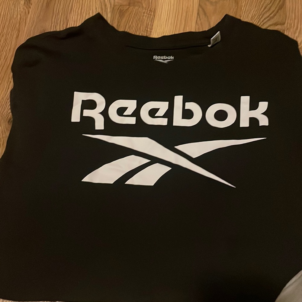 Mens Reebok short sleeve Tshirt